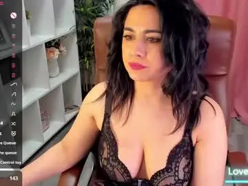 Emabrownie  live sex cam