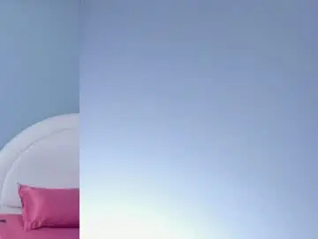 Emilytowzen  live sex cam