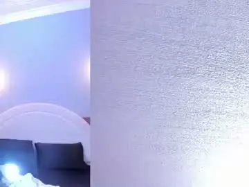 Emilytowzen  live sex cam