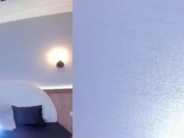 Emilytowzen  live sex cam