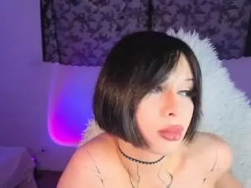 Lunagothgirl  live sex cam