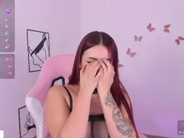 Paugs  live sex cam