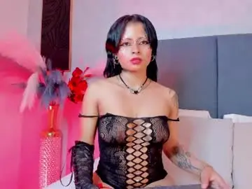 Ravenmonrroe  live sex cam