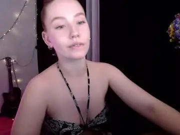 Sindiwatsoon  live sex cam