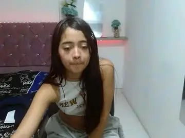 Sofiasexygirl69  live sex cam