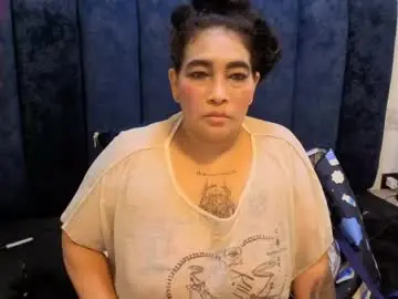 Yunkeyc  live sex cam