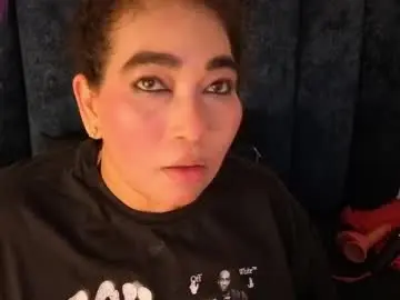 Yunkeyc  live sex cam