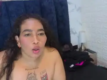 Yunkeyc  live sex cam