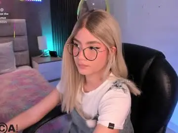 Arinextdoor  live sex cam