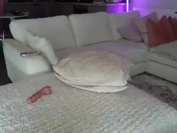 Britishsofia  live sex cam