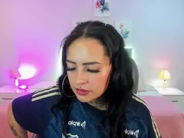 Chloe_foxx__  live sex cam