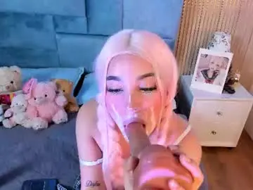 Delphine_doll  live sex cam
