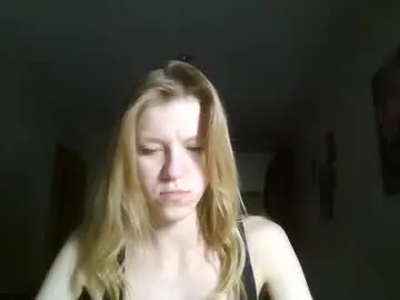 Gladyswigg  live sex cam