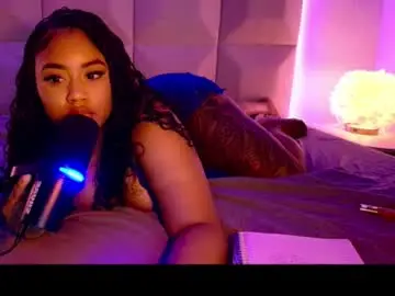 Kat2025  live sex cam