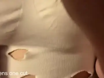 Magdalenebirdtail  live sex cam