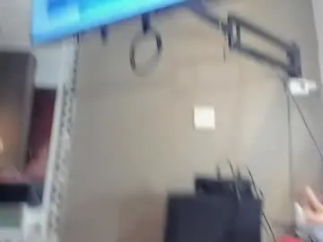 Ninamonroy  live sex cam