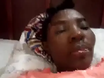 Playfullpoppy  live sex cam