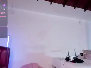 Rossmildrey  live sex cam