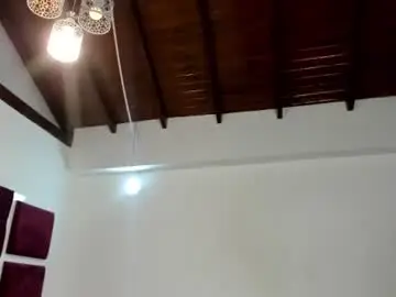 Rossmildrey  live sex cam
