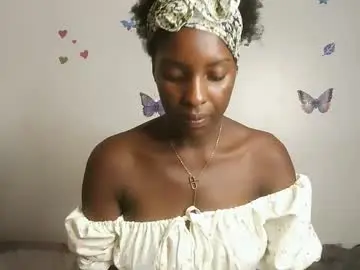Sexyypie  live sex cam