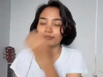 Simonenewbraugh  live sex cam