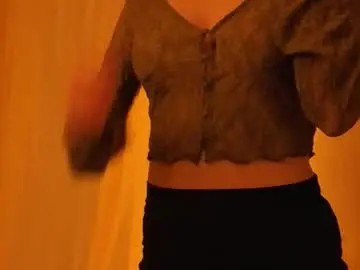 Hiddenstella  live sex cam