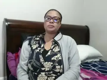 Kaylaboobs  live sex cam