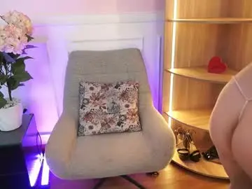 Lucyweisser  live sex cam