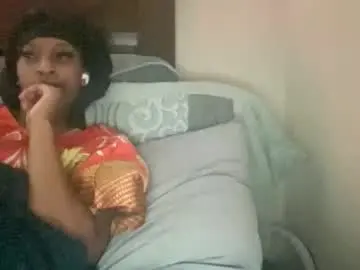 Prettyfacefemale  live sex cam