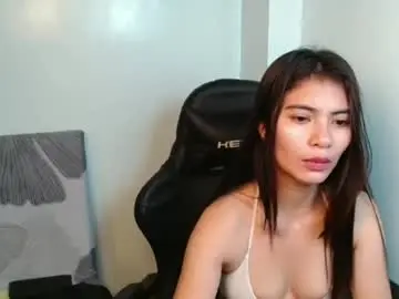 Prettylittle_lady  live sex cam