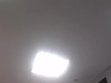 Saara_cruz  live sex cam