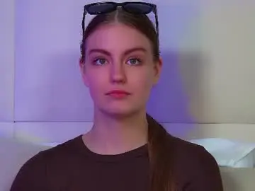 Sofiasarvain  live sex cam