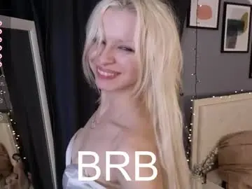 Vienna_gones  live sex cam