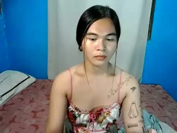 Yourwife_lars  live sex cam