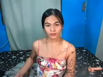 Yourwife_lars  live sex cam