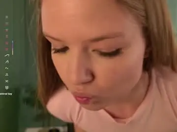 Hidden_charm_  live sex cam