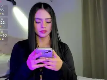 Holly_444  live sex cam