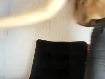 Honey_darcy  live sex cam