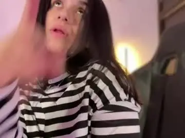 Its_bunnyy  live sex cam