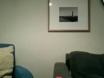 Littleleo96  live sex cam