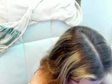 Lucia_copper  live sex cam