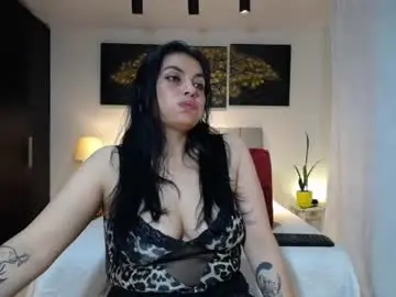 Lust_mom  live sex cam