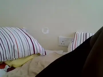 Royaldesire02  live sex cam