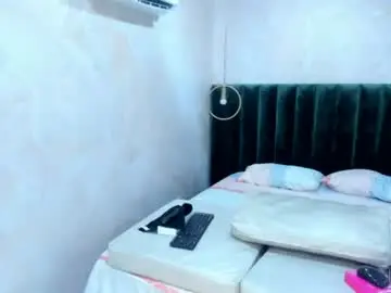 Saramyers  live sex cam