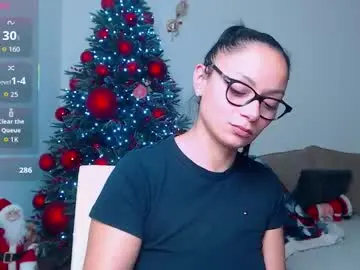 Serenesophi  live sex cam