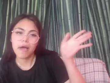 Anda_here  live sex cam
