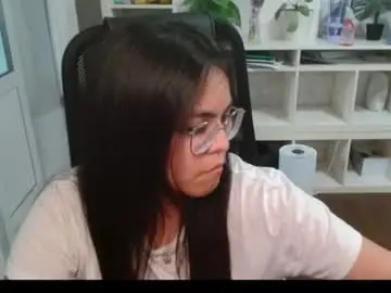 Anda_here  live sex cam