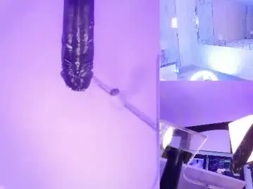 Curvyary  live sex cam