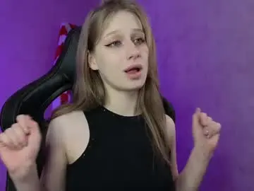 Cyyberwhore  live sex cam