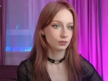 Cyyberwhore  live sex cam